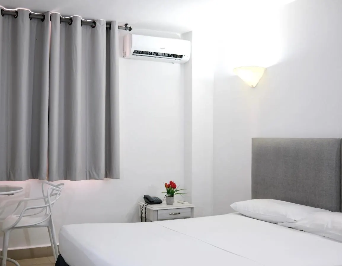 Hotel La Riviera Santa Marta